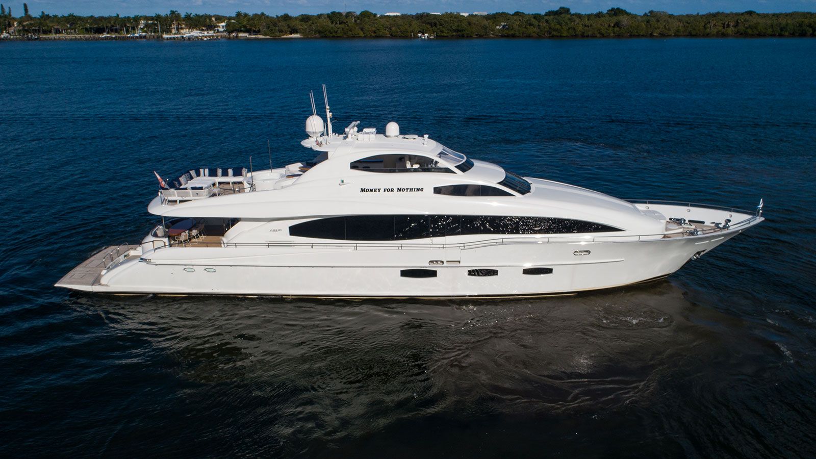 Lazzara motor yacht Money for Nothing sold